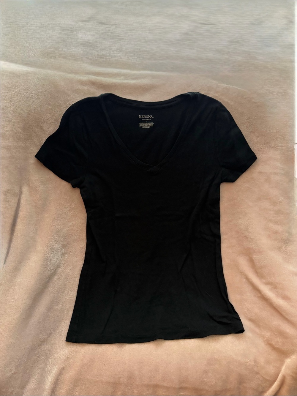 Merona Black V-Neck Short Sleeve Women's Tee